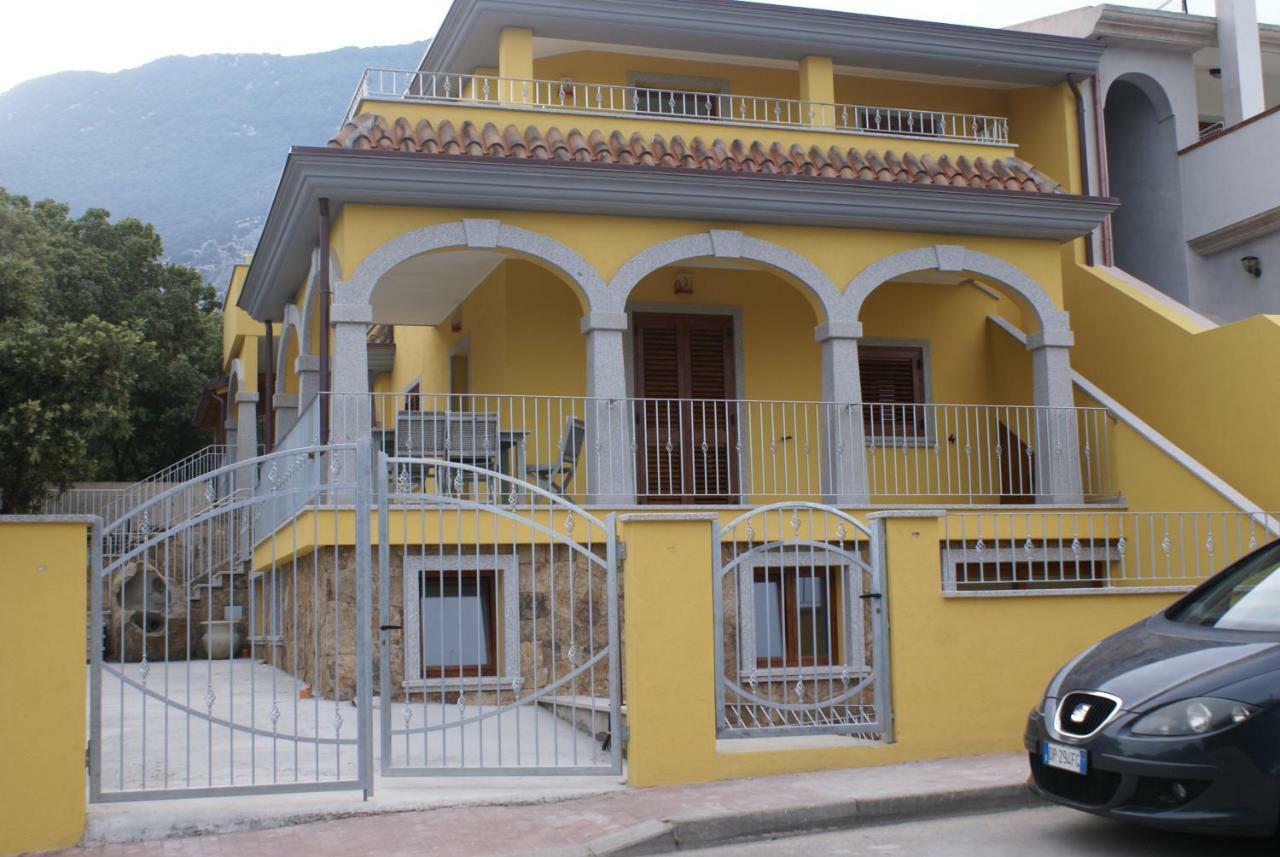 Casa Mariolu 2 Leilighet Cala Gonone Eksteriør bilde